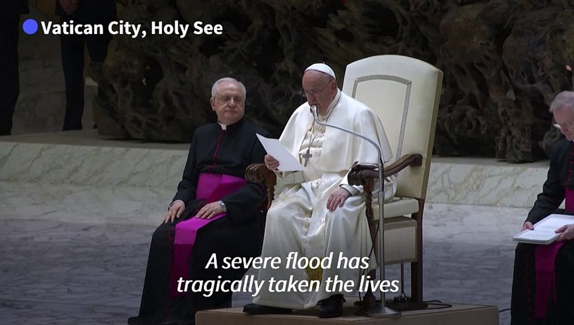 ⁣Pope Francis prays for Kenyan flood victims