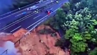 Hundimiento de una carretera en China deja al menos 19 muertos y 30 heridos