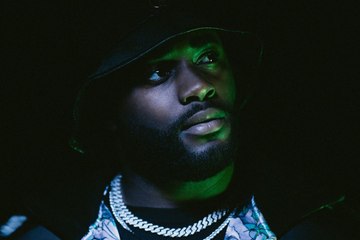 Gradur recadre Abnousse Shalmani sur la question des femmes musulmanes.