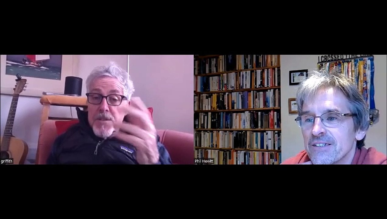 Griff Rhys Jones brings The Cat’s Pyjamas to Worthing