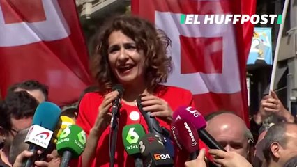 María Jesús Montero: "Feliz primero de mayo. ¡Viva la clase trabajadora! Reivindicamos que seamos capaces de avanzar en derechos. La reducción de la jornada laboral es un clamor y la vamos a hacer posible"