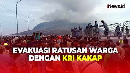 Momen Dramatis saat KRI Kakap Evakuasi Ratusan Warga Terdampak Erupsi Gunung Ruang