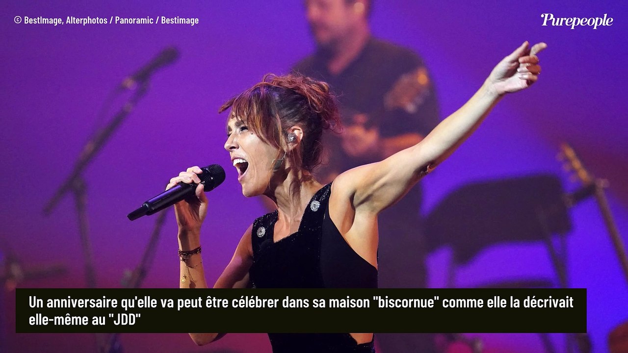 MAISON DE STARS Zaz heureuse dans sa "baraque biscornue", la lumière et la verdure prédominent