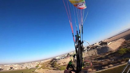 YouTuber sofre acidente de parapente e quase perde a vida