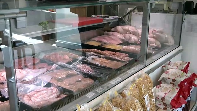 Ελλείψεις σε αμνοερίφια - Μεγάλη η ζήτηση οβελία στα Καμένα Βούρλα