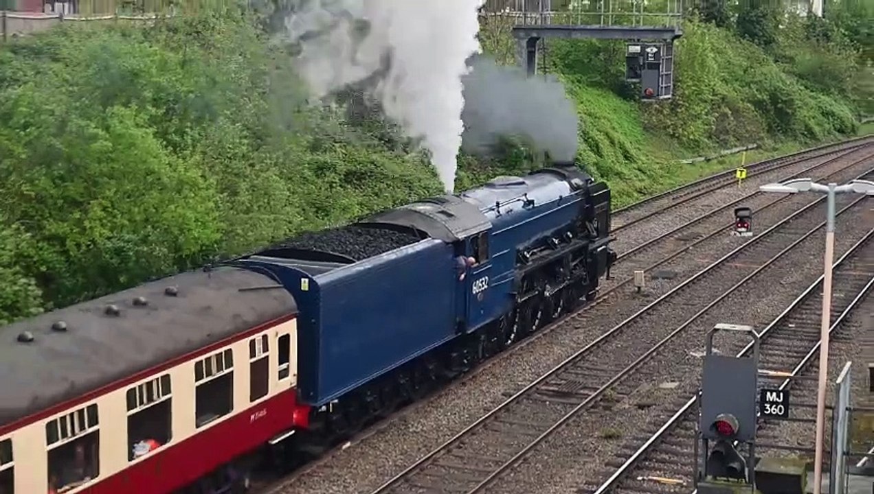 Steam engine Blue Peter passes through Wellington, Shropshire