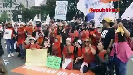 Tuntutan Buruh Perempuan di Hari Buruh