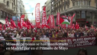 Miles de manifestantes marchan en Madrid por en el Primero de Mayo