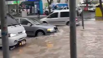 Konya'da şiddetli yağış! Caddeler göle döndü, ekili araziler sular altında kaldı