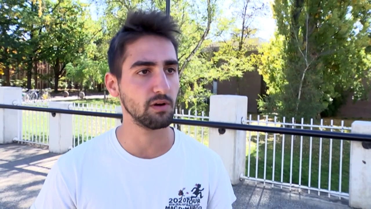 ANU investigating reports of Nazi salutes and death threats against Jewish students on campus as pro-Palestine encampment countries