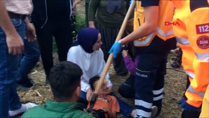 Oynarken ayağına demir dirgen saplandı