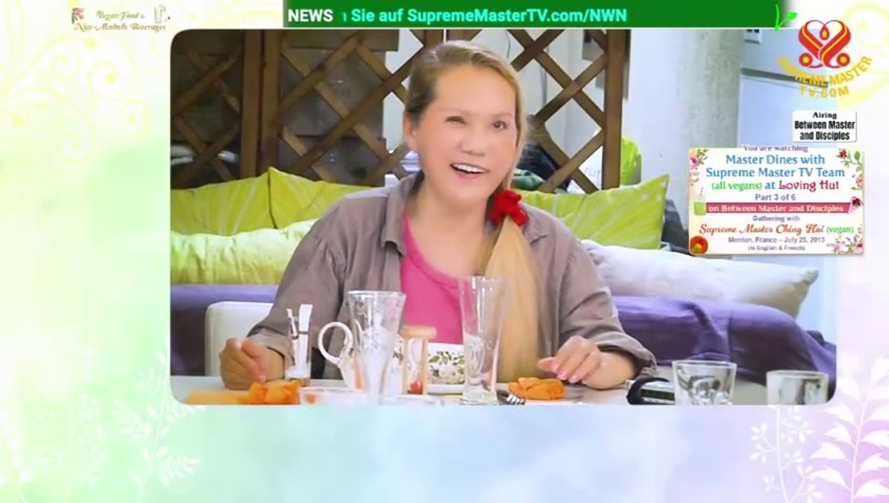 Master Dines with Supreme Master TV Team 師父和無上師電視台工作人員於愛家餐廳聚餐