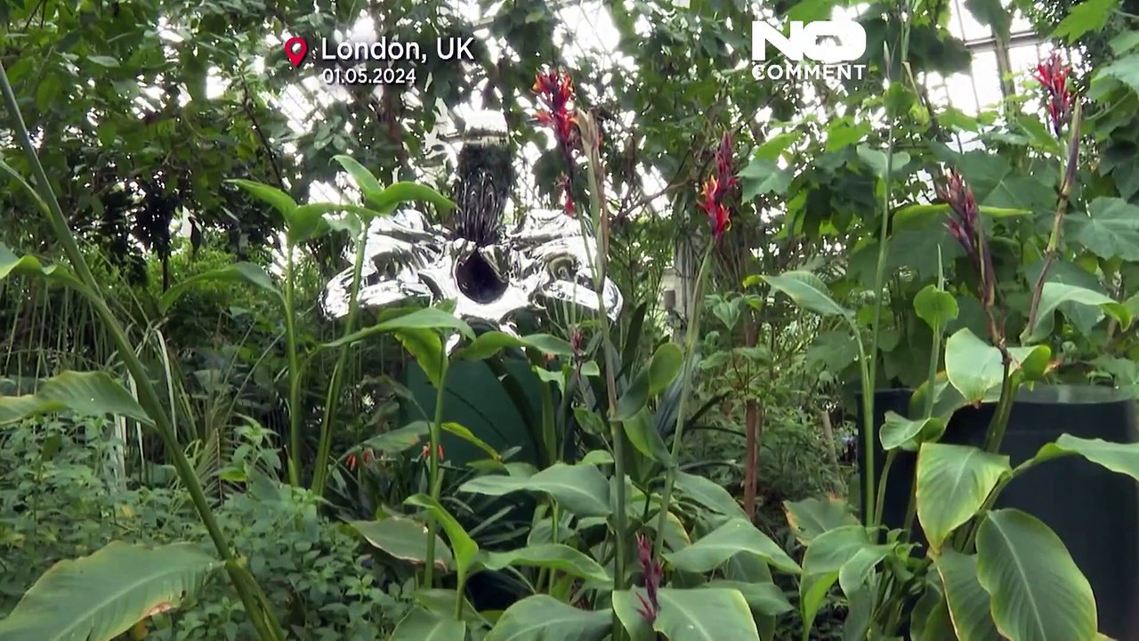 No comment : Marc Quinn expose ses oeuvres à Kew Gardens