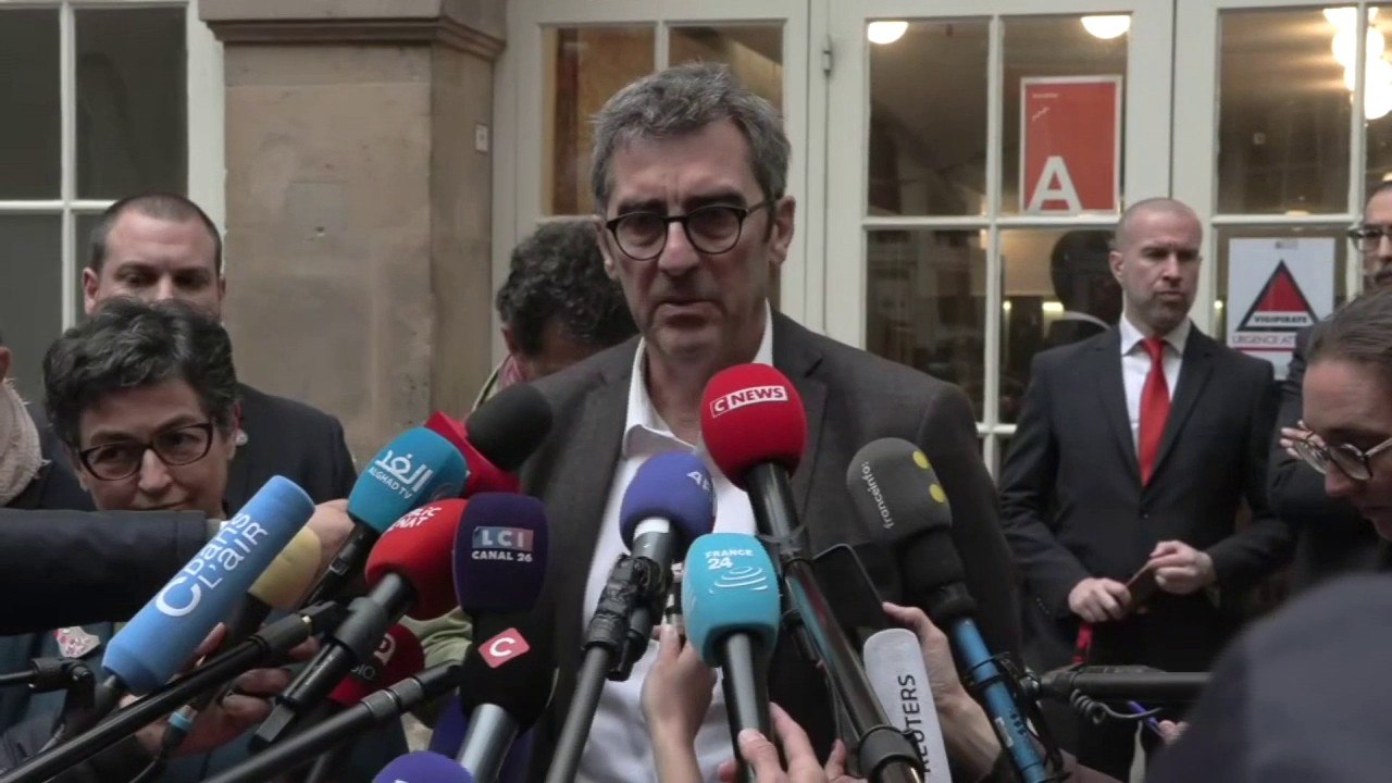"Je ne me fais pas à l'idée que l'attitude d'une minorité d'étudiants puisse pénaliser les 15.000 étudiants de Sciences Po", affirme Jean Bassères, administrateur provisoire