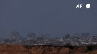 أعمدة دخانية متواصلة فوق قطاع غزة