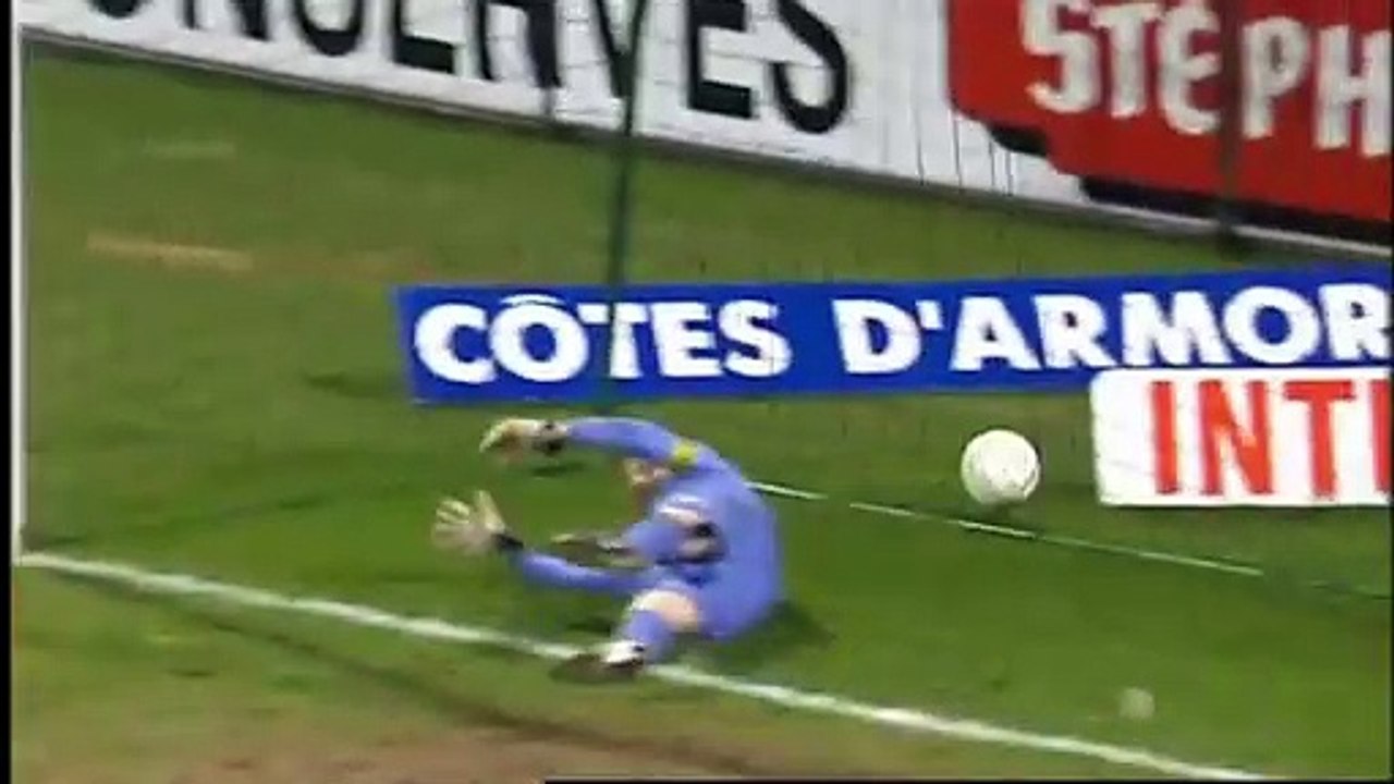 2009-10 - J29 -  - Ogunbiyi - GUINGAMP - METZ  2-1