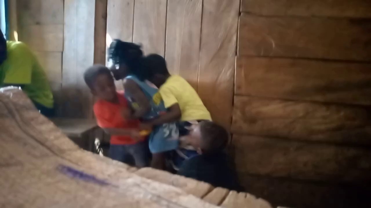 Tutorial - They are fighting