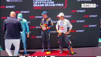 ¡QUERÍA VER SEGUNDO A CHECO! ZIDANE SE EQUIVOCA AL ENTREGAR PREMIOS EN MIAMI