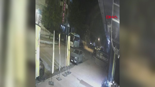 Motosikletin çarptığı üniversiteli Elif ağır yaralandı