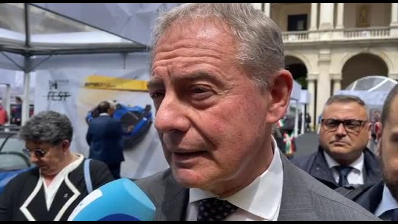 Urso: Con Stellantis confronto continuo per 1 milione di auto in Italia