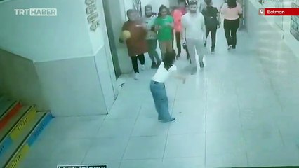 Boğazına simit takılan öğrenciyi öğretmeni kurtardı