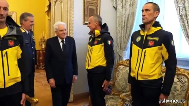 Mattarella riceve il comandante della Gdf e delegazione alpini