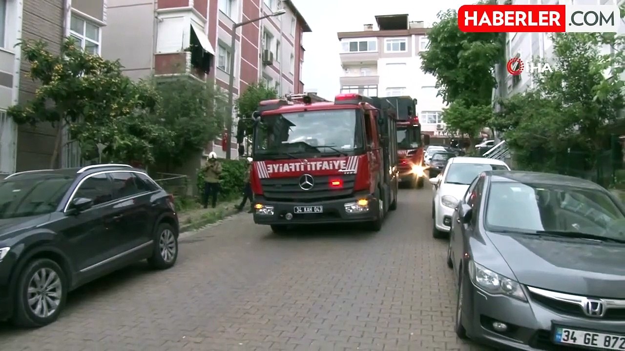 Avcılar'da 6 katlı binanın balkonu çöktü: Binanın tahliye edilmesine karar verildi