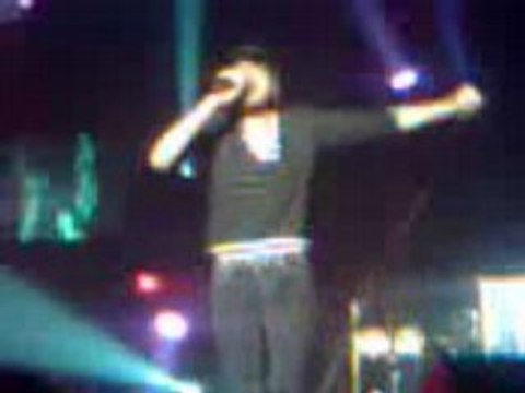 Bombe anatomique Christophe Willem 9 avril 2008