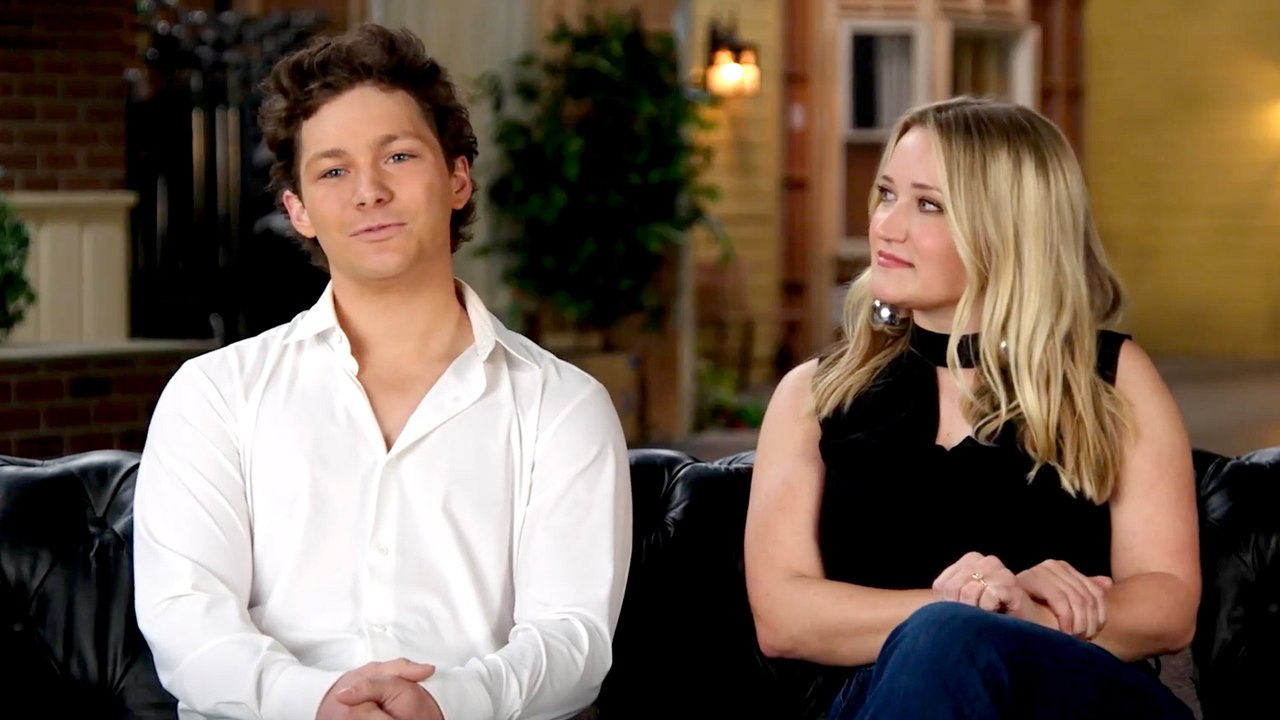 First Look at CBS’ Hilarious New Comedy Georgie & Mandy’s First Marriage