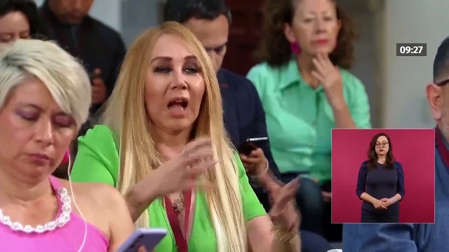 AMLO señala a Ceci Flores de traficar con el dolor humano y de tener ambición