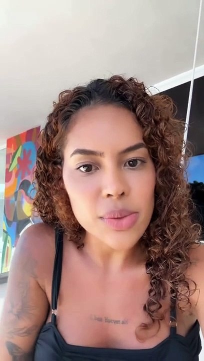 "Demos um tempo": Sthe Matos desabafa sobre namoro com Kevi Jonny