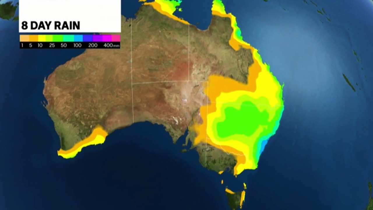 Sydneysiders brace for a wet weekend