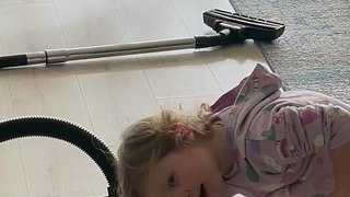 Hilarious Toddler Solves Drying Dilemma with a Vacuum