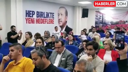 Seçimde koltuğunu kaptıran eski başkan hesap soran vatandaşı salondan attırdı