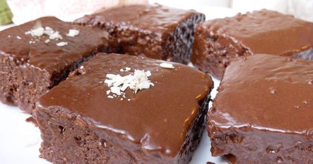 Bizcochitos caseros bañados en leche y cacao