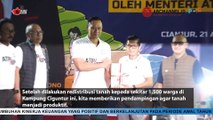 Penyerahan Aset dan Sertifikat PT PLN dan Penanaman Bibit Asparagus