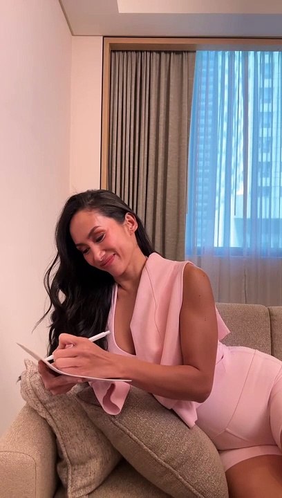 With #InaRaymundo’s fit body and youthful charm, she is seemingly defying the laws of nature! #InaForCosmo