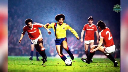 Pelé VS Maradona Skills - Goals Battle