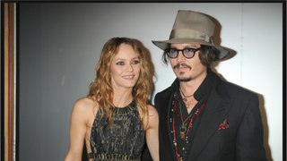 GALA VIDEO - Vanessa Paradis et Johnny Depp : leur hameau provençal à 45 millions d’euros n’est toujours pas vendu !