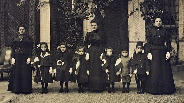 Tarihi ve kültürel mirası keşfetmek: Mert Rüstem'in Osmanlı Hoşgörüsünde Kudüs sergisi 7 Mayıs'ta İzmir'de