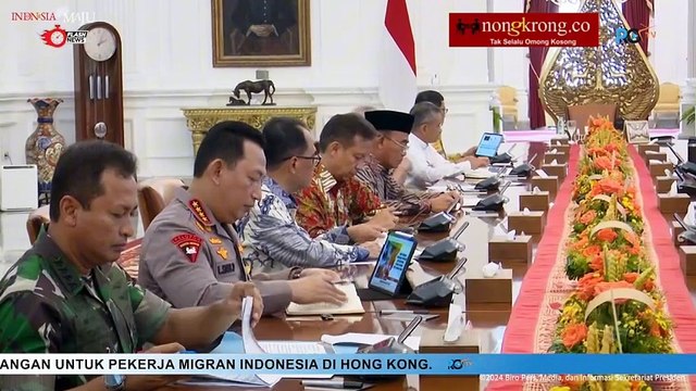 Presiden Joko Widodo Akan Relokasi Warga Terdampak Erupsi Gunung Ruang