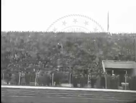 Sinema Genel Müdürlüğü 1960'ta oynanan Galatasaray-Fenerbahçe maçının görüntülerini paylaştı