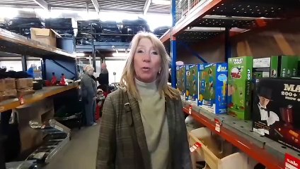 Watch as hundreds of shoppers descend on opening of new Bargain Clearance Centre in hope of bagging a bargain