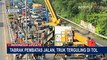 Kronologi Truk Tabrak Pagar Pembatas hngga Terguling di Tol JORR