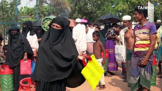 Myanmar's Displaced Suffering Under Heat Wave Conditions and Water Shortages