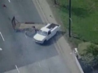 3 jeunes poursuivis par la police