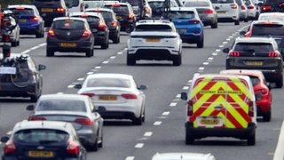Bank holiday traffic: best and worst times to travel