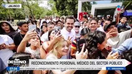 Álvarez Máynez se reunió con estudiantes del Centro Universitario de la Costa