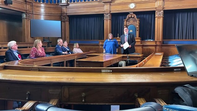 Conservative Donna Jones re-elected as Hampshire and Isle of Wight police and crime commissioner