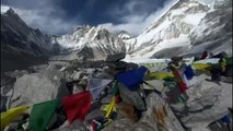 Justiça do Nepal ordena limitar permissões de escalada no Everest